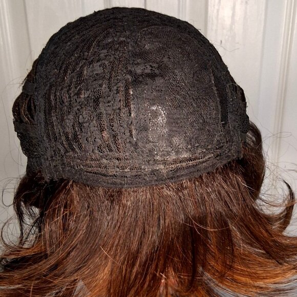 Short Wavy Synthetic Blossom Wig Daily Highlights Bangs Curly Light Dark Brown - Picture 6 of 9